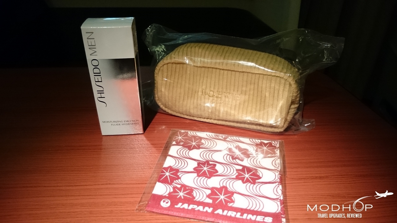 JAL First Class amenity kit 