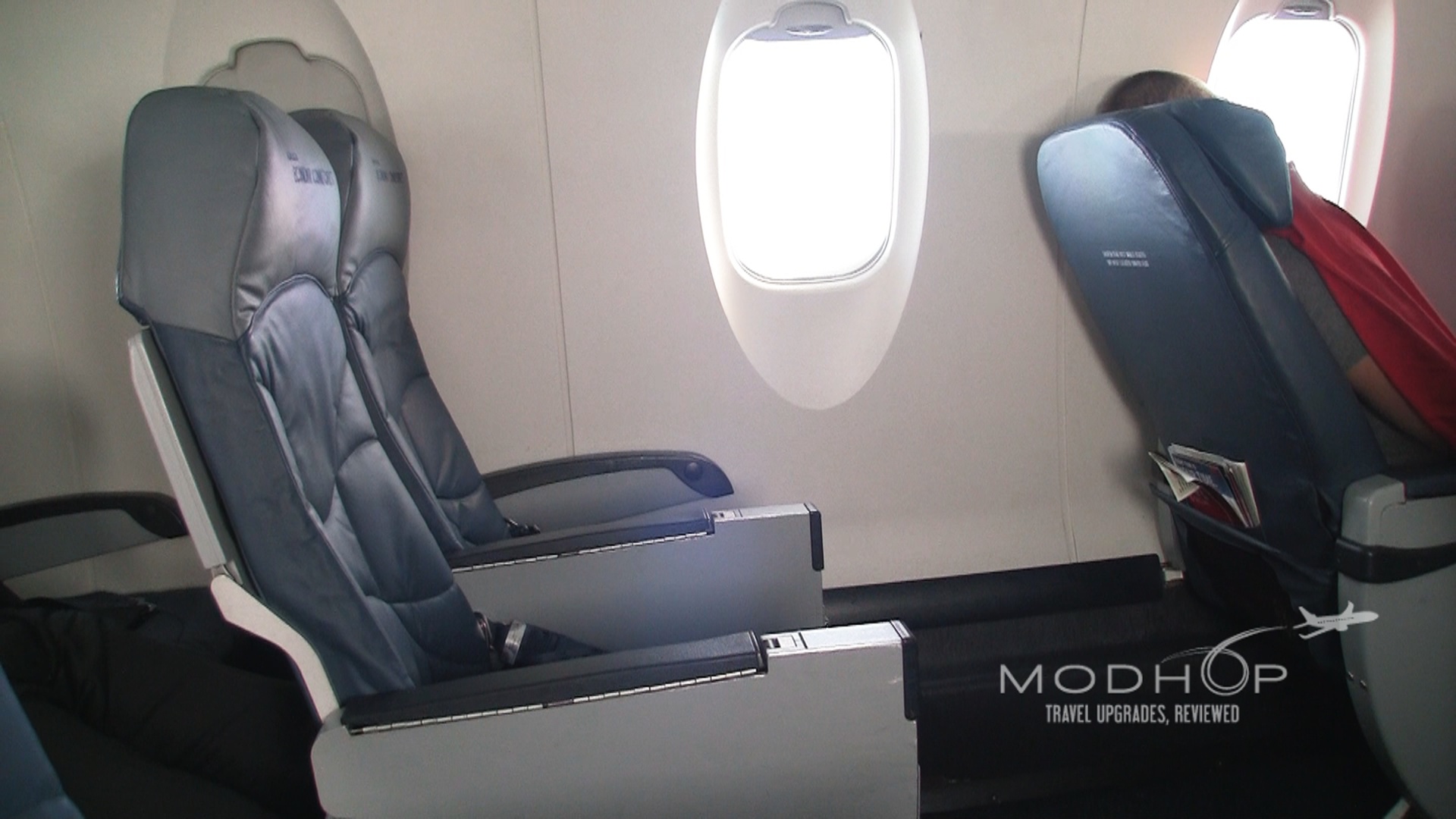 Delta Comfort Plus Row 5 Aboard A CRJ-900 | Video - Modhop