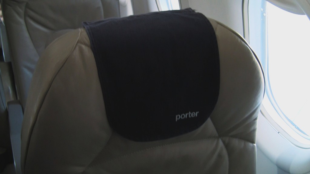 Porter Q400 Seat