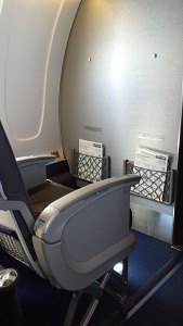 CRJ-900 Seats 1A/1C