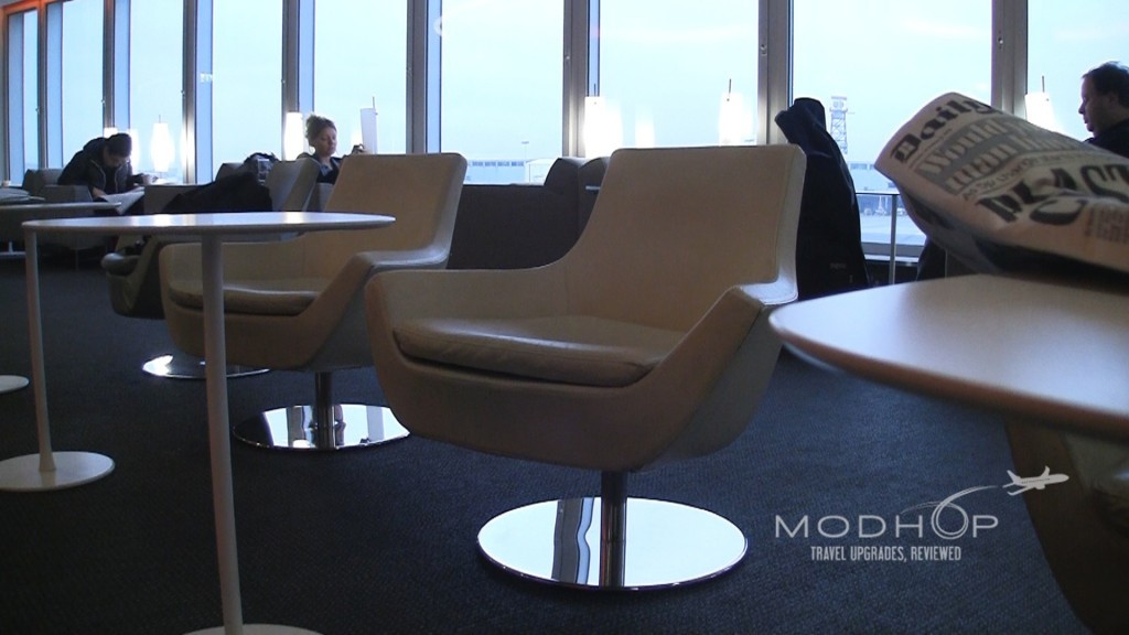 Retro swivel chair at London Heathrow SkyTeam Alliance Lounge