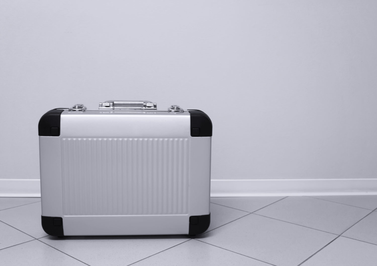 modern suitcase set