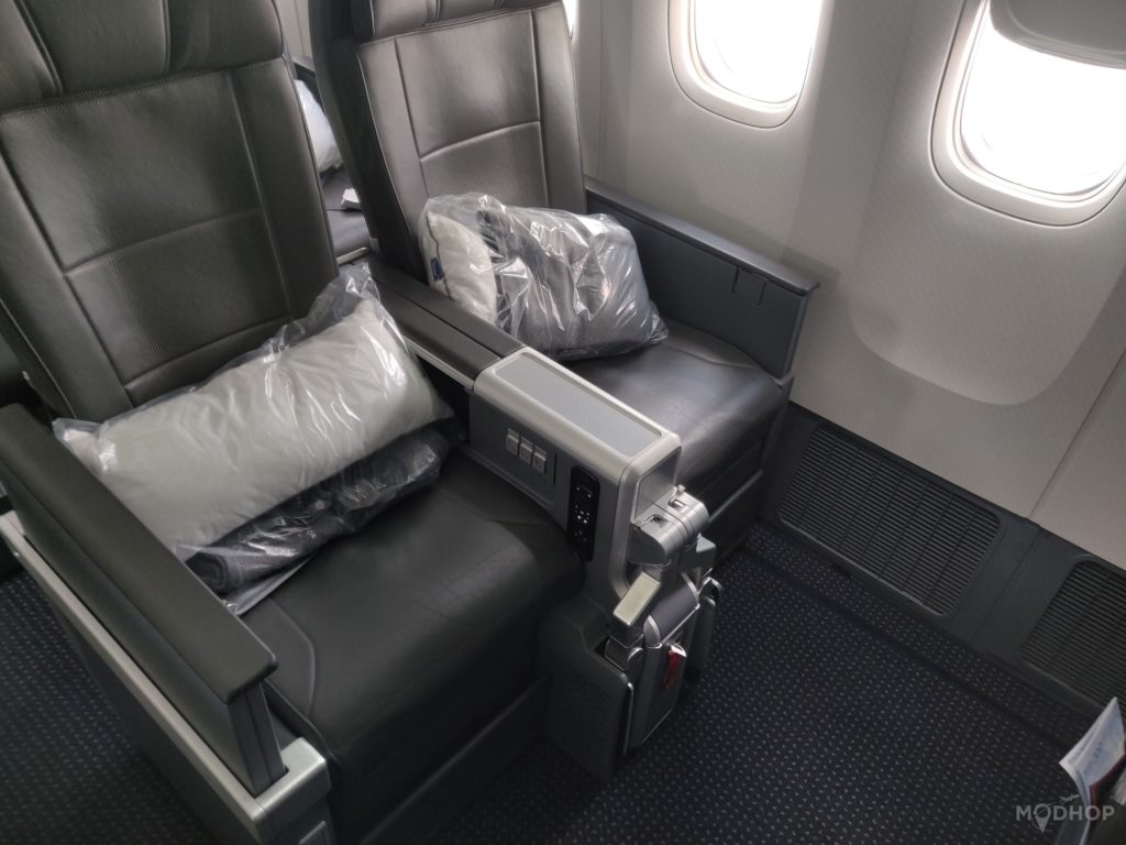 Airline review: American Airlines premium economy