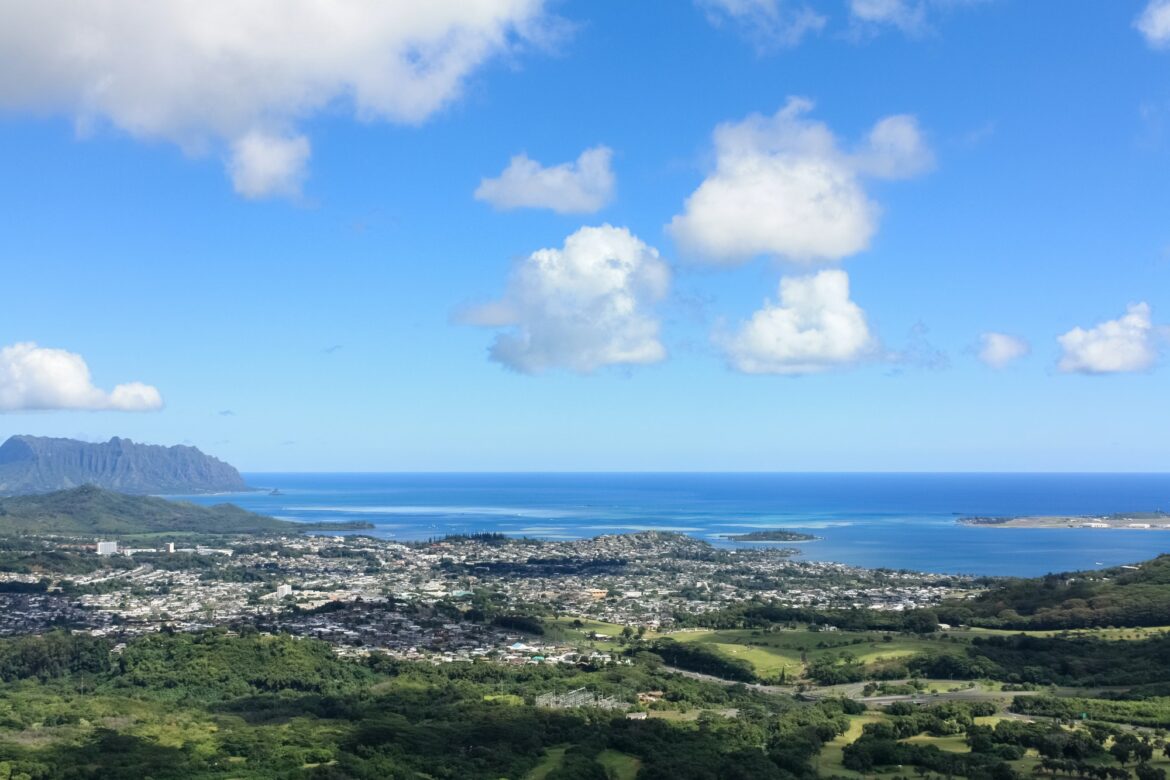 hawaii pali lookout scenery