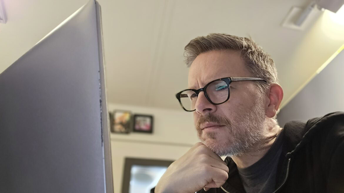 jake investigates using his affordable luxury travel hacks