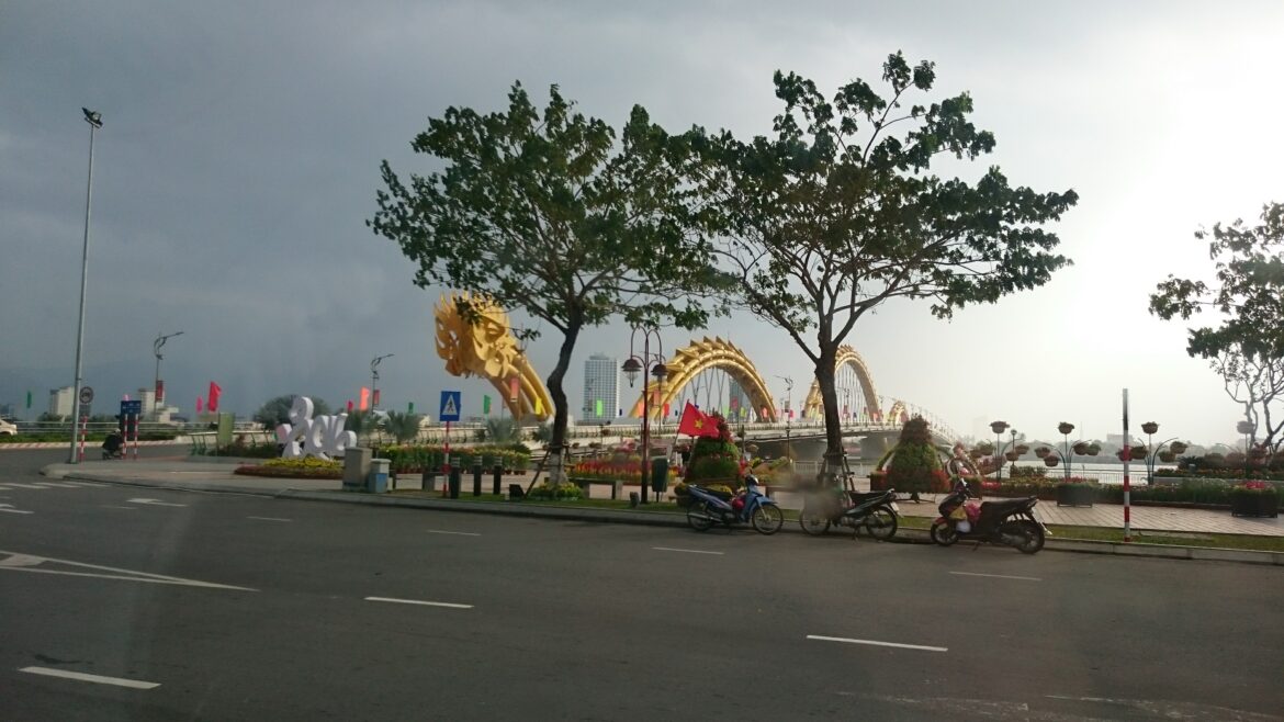 affordable luxury travel strategies