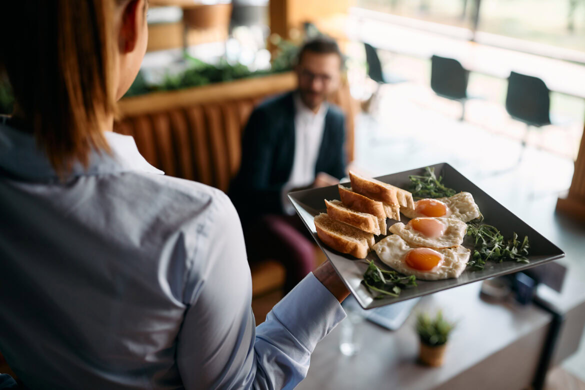 whats a luxury hotel breakfast cost? Is it worth it?