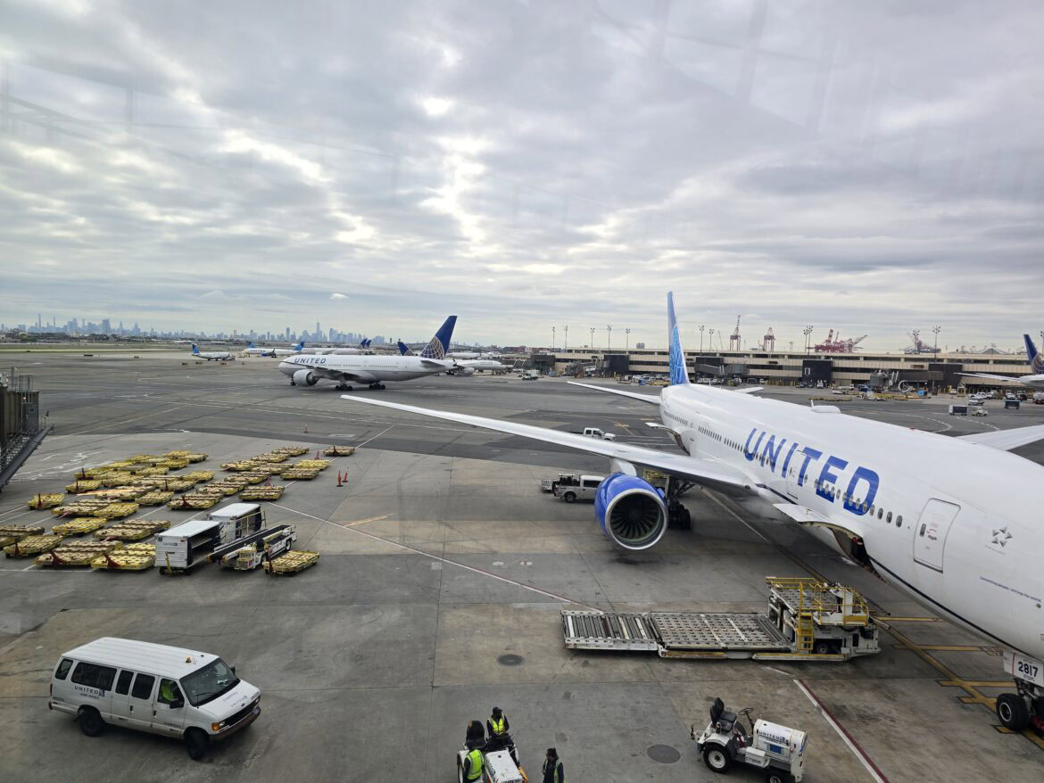 United Basic Business Class