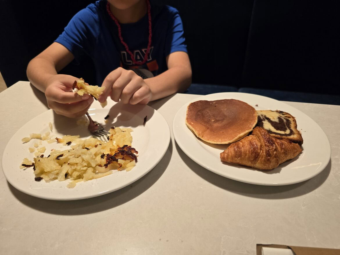 "is club lounge worth it" 2026 edition.