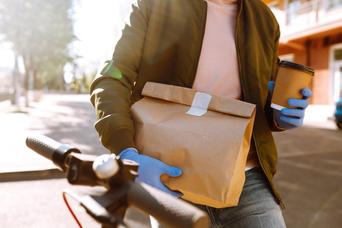 food delivery makes travel loyalty news this week.