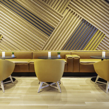 Premium credit card lounge access 2026- Man in lounge