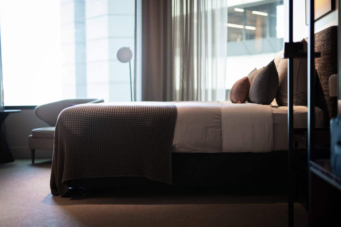 Before booking this basic bed, we ask "Is this Chase to Marriott transfer bonus worth it?"