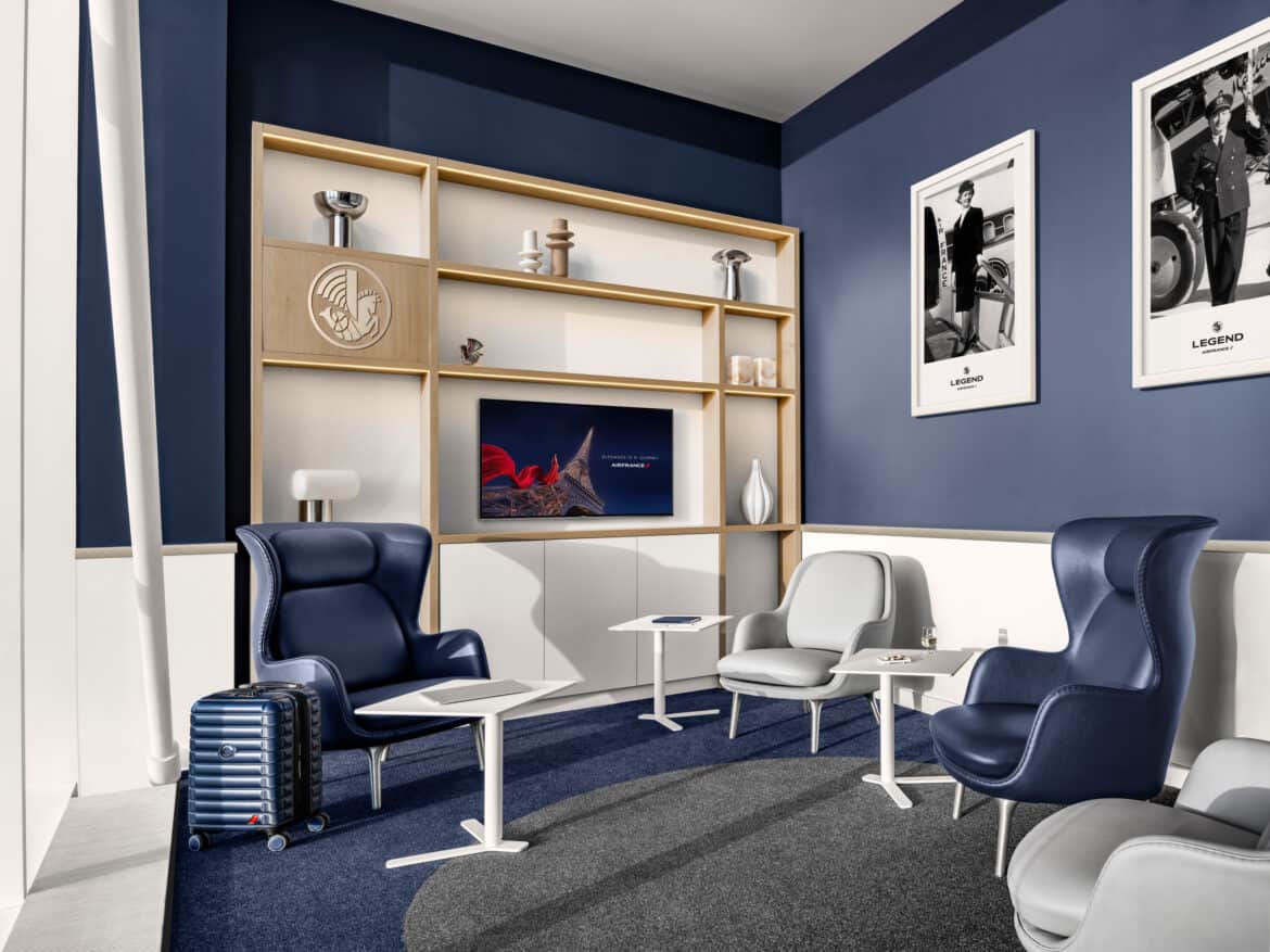 Air France Heathrow Lounge nook with seating