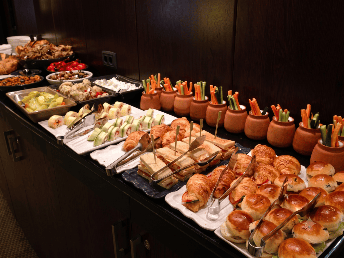 No World of Hyatt status needed for this club-level buffet at Grand Hyatt Istanbul Photo: Modhop