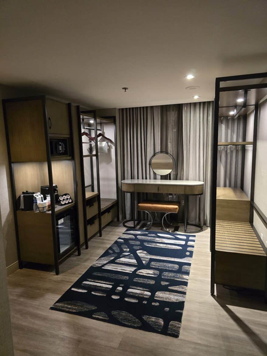 Luxury dressing area in suite at Hyatt Regency ORD
